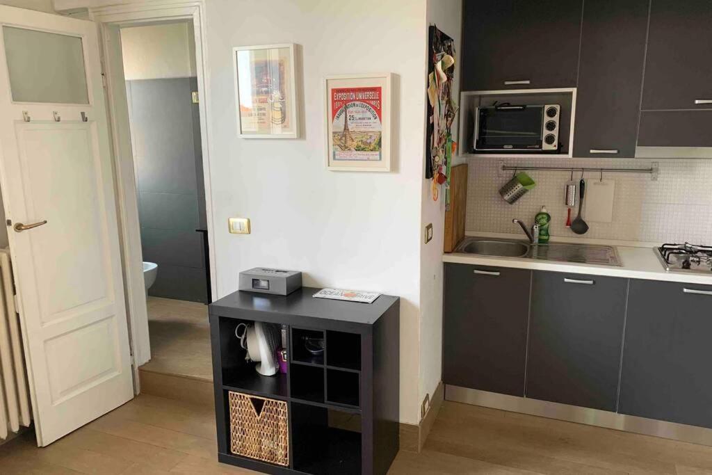 Appartamento Splendido Con Tutti Servizi In Zona Navigli Mailand Exterior foto